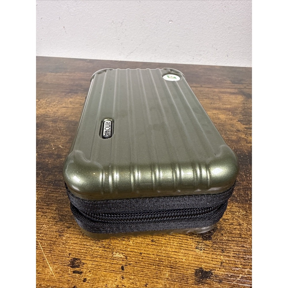 Rimowa × EVA Air First Class Amenity Hardcase Light Green Travel Toiletry Case - Picture 5 of 11